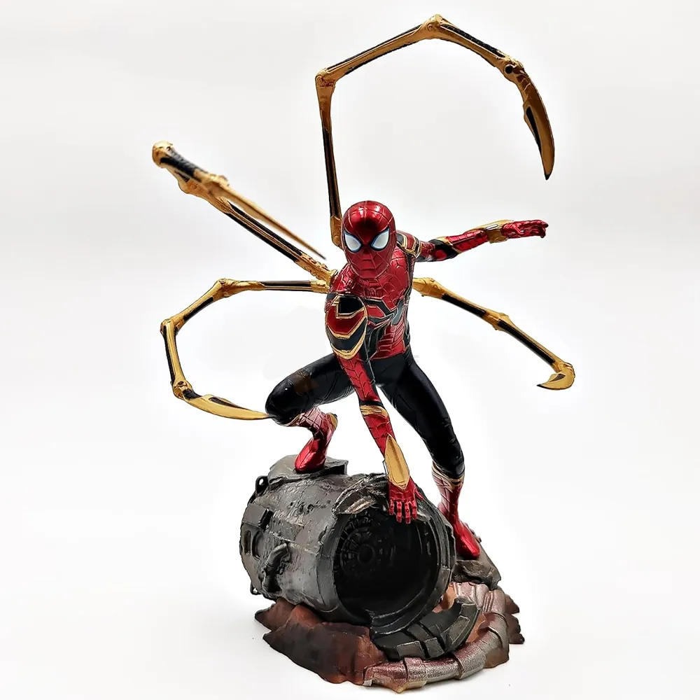IRON SPIDERMAN 20CM ACTION FIGURE